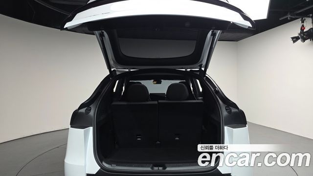 Tesla Model Y 2026 — photo 26