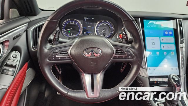 Infiniti Q60 2018 — photo 18