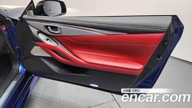Infiniti Q60 2018 — photo 14