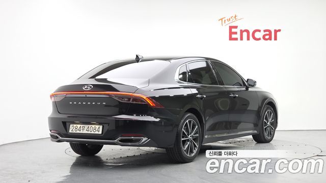 Hyundai Grandeur 2022 — photo 2