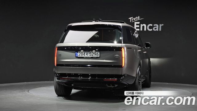 Land Rover Range Rover 2023 — photo 4