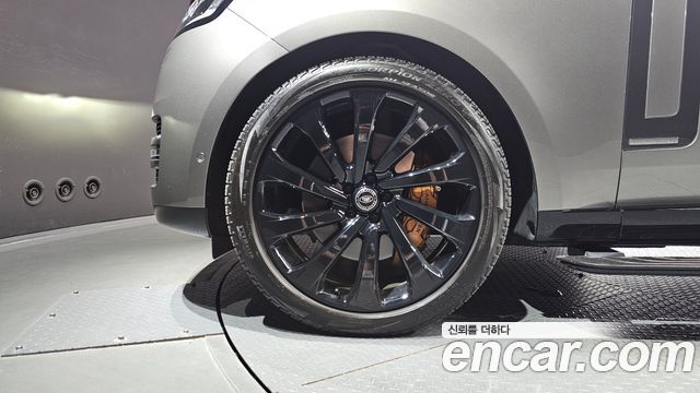 Land Rover Range Rover 2023 — photo 5