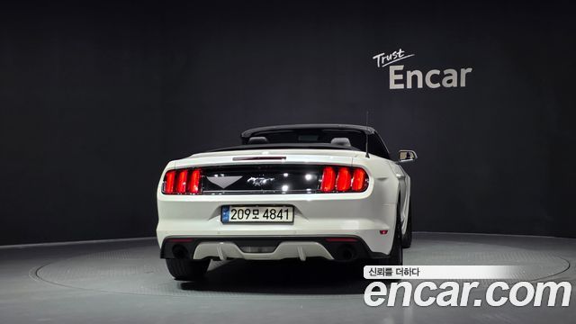 Ford Mustang 2017 — photo 4