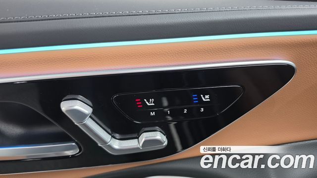 Mercedes-Benz E-Class 2025 — photo 31