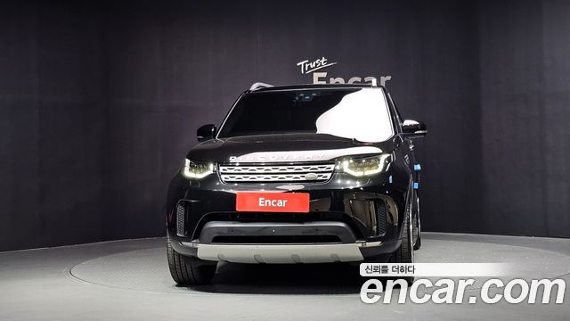 Land Rover Discovery 2019 — photo 3