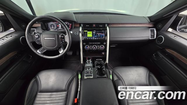 Land Rover Discovery 2019 — photo 7