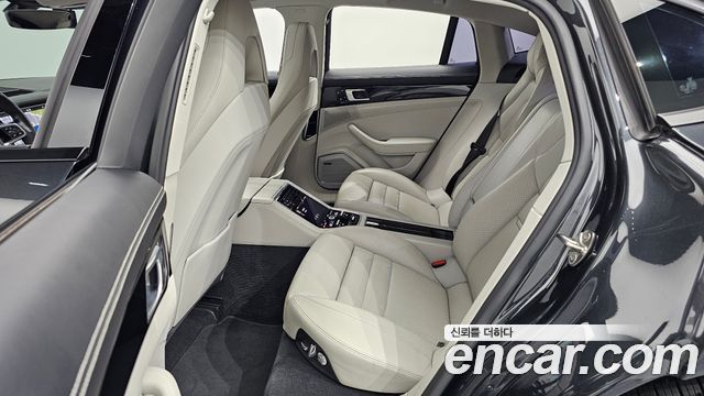 Porsche Panamera 2018 — photo 18
