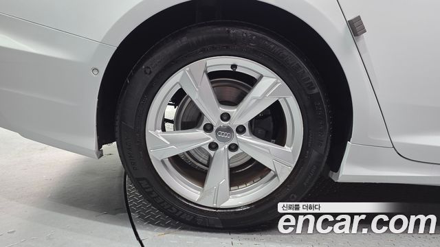Audi A6 2020 — photo 5