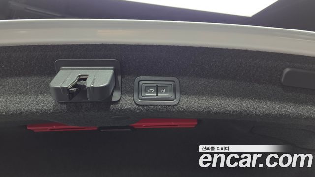 Audi A6 2020 — photo 23