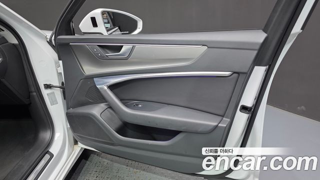 Audi A6 2020 — photo 14