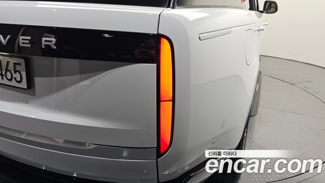 Land Rover Range Rover 2026 — photo 19