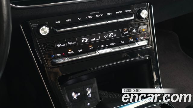 Kia K7 2020 — photo 19