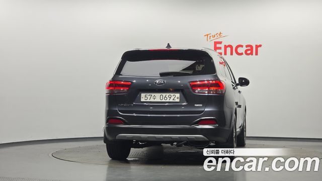 Kia Sorento 2016 — photo 4