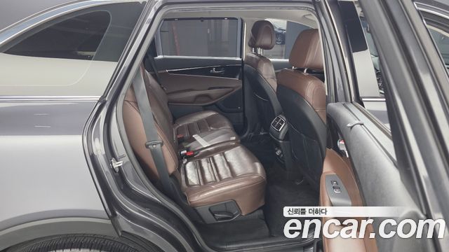 Kia Sorento 2016 — photo 22