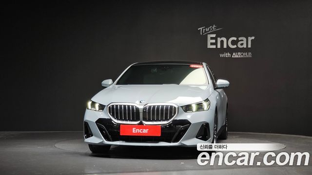 BMW 5-Series 2024 — photo 3