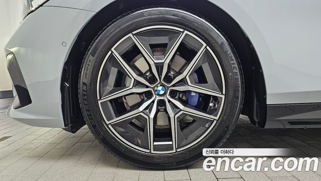 BMW 5-Series 2024 — photo 5