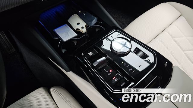 BMW 5-Series 2024 — photo 12