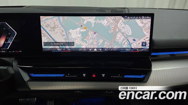 BMW 5-Series 2024 — photo 18
