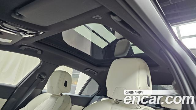 BMW 5-Series 2024 — photo 21