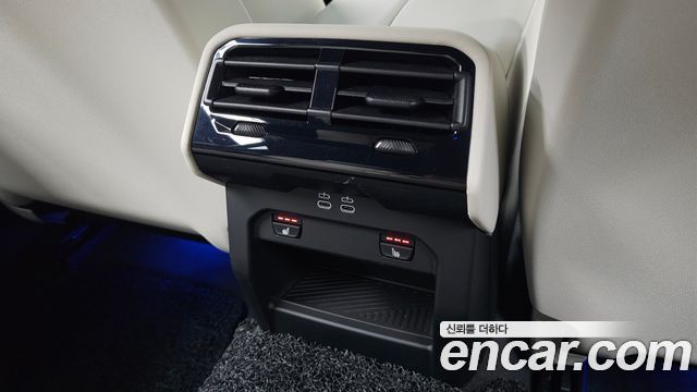 BMW 5-Series 2024 — photo 31