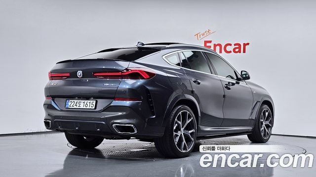 BMW X6 2021 — photo 2