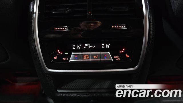BMW X6 2021 — photo 35