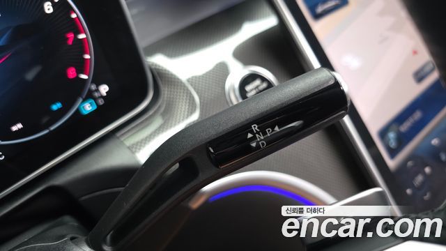 Mercedes-Benz C-Class 2026 — photo 12