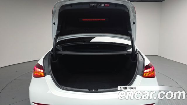 Mercedes-Benz C-Class 2026 — photo 26