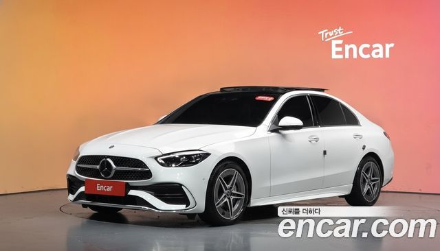 Mercedes-Benz C-Class 2026 — photo 1