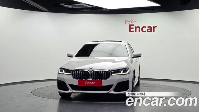 BMW 5-Series 2022 — photo 3