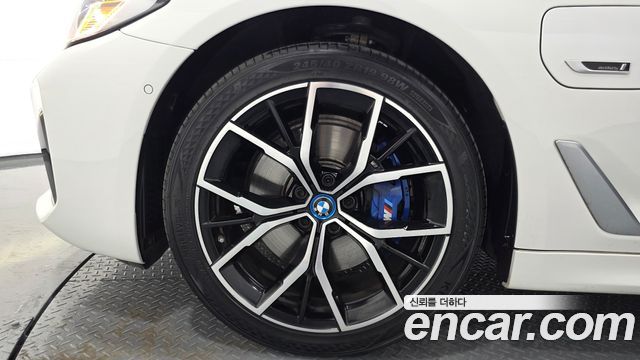 BMW 5-Series 2022 — photo 5
