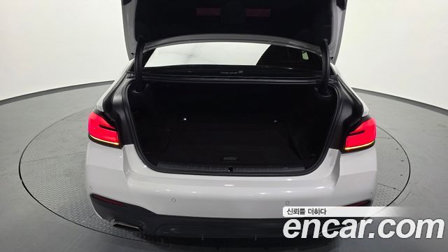 BMW 5-Series 2022 — photo 26
