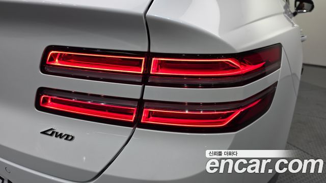 Genesis GV80 2025 — photo 9