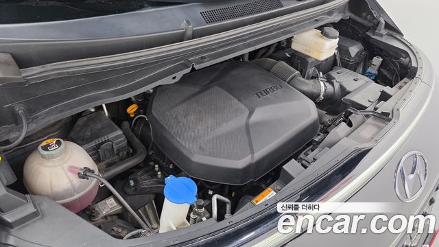 Hyundai Staria 2023 — photo 6