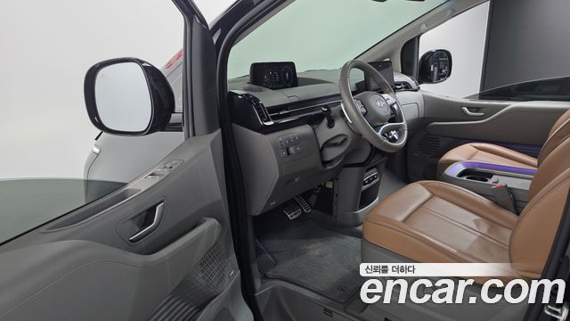 Hyundai Staria 2023 — photo 10