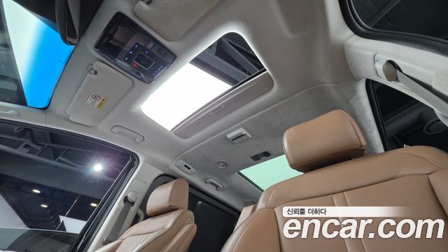 Hyundai Staria 2023 — photo 11
