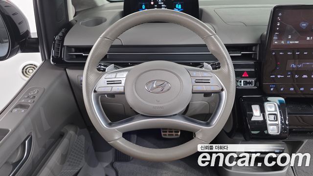 Hyundai Staria 2023 — photo 13