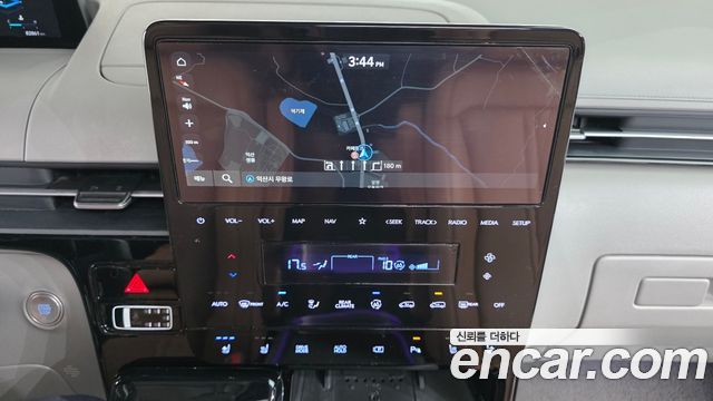 Hyundai Staria 2023 — photo 14