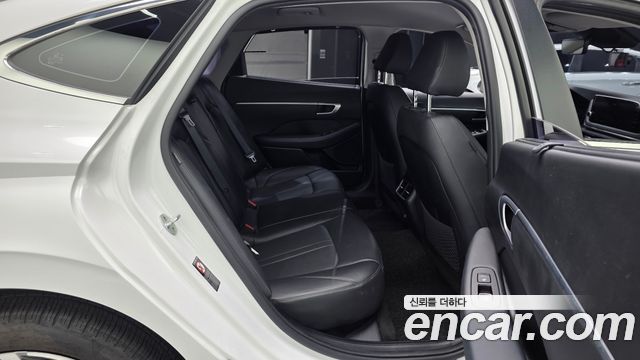 Hyundai Sonata 2020 — photo 18