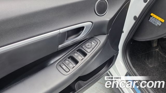 Hyundai Sonata 2020 — photo 30
