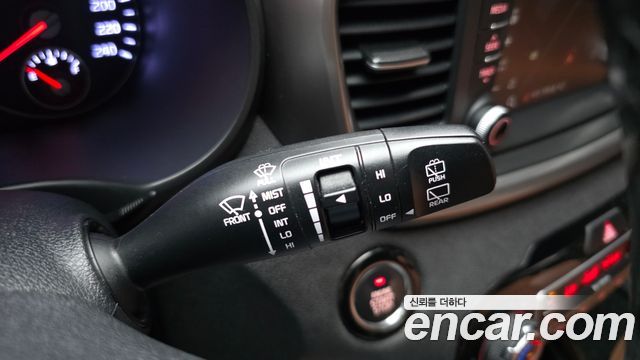 Kia Sorento 2018 — photo 25