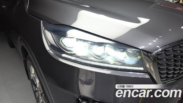 Kia Sorento 2018 — photo 8
