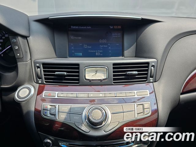 Infiniti Q70 2015 — photo 8