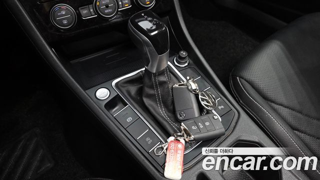 Volkswagen Jetta 2023 — photo 12