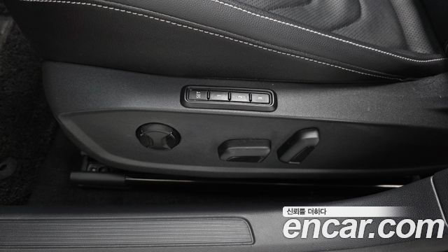 Volkswagen Jetta 2023 — photo 29