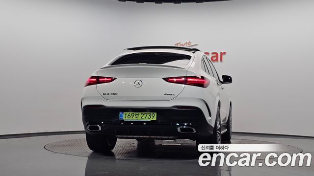 Mercedes-Benz GLE-Class 2026 — photo 4