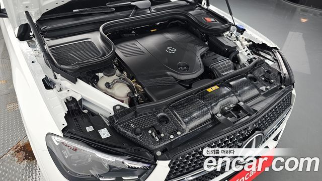 Mercedes-Benz GLE-Class 2026 — photo 6