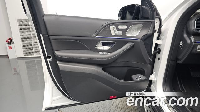 Mercedes-Benz GLE-Class 2026 — photo 14