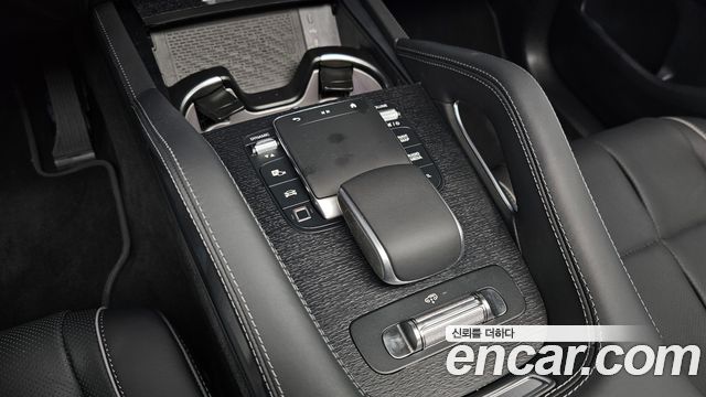 Mercedes-Benz GLE-Class 2026 — photo 28