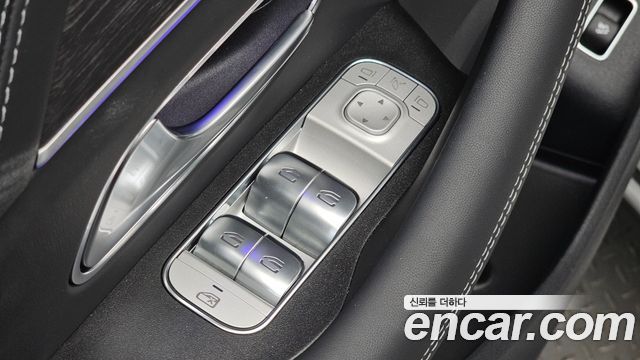 Mercedes-Benz GLE-Class 2026 — photo 30